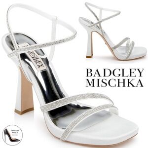 Badgley Mischka Urbana Crystal Evening White Sandals Stiletto Heel Bridal Pump 9